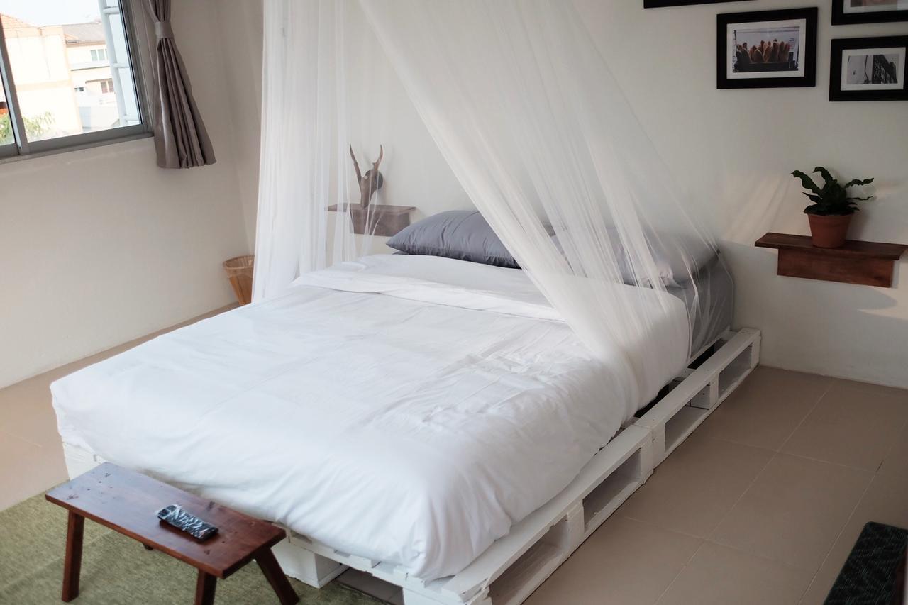 Mountscene At Cervidae Bed & Breakfast Чиангмай Екстериор снимка